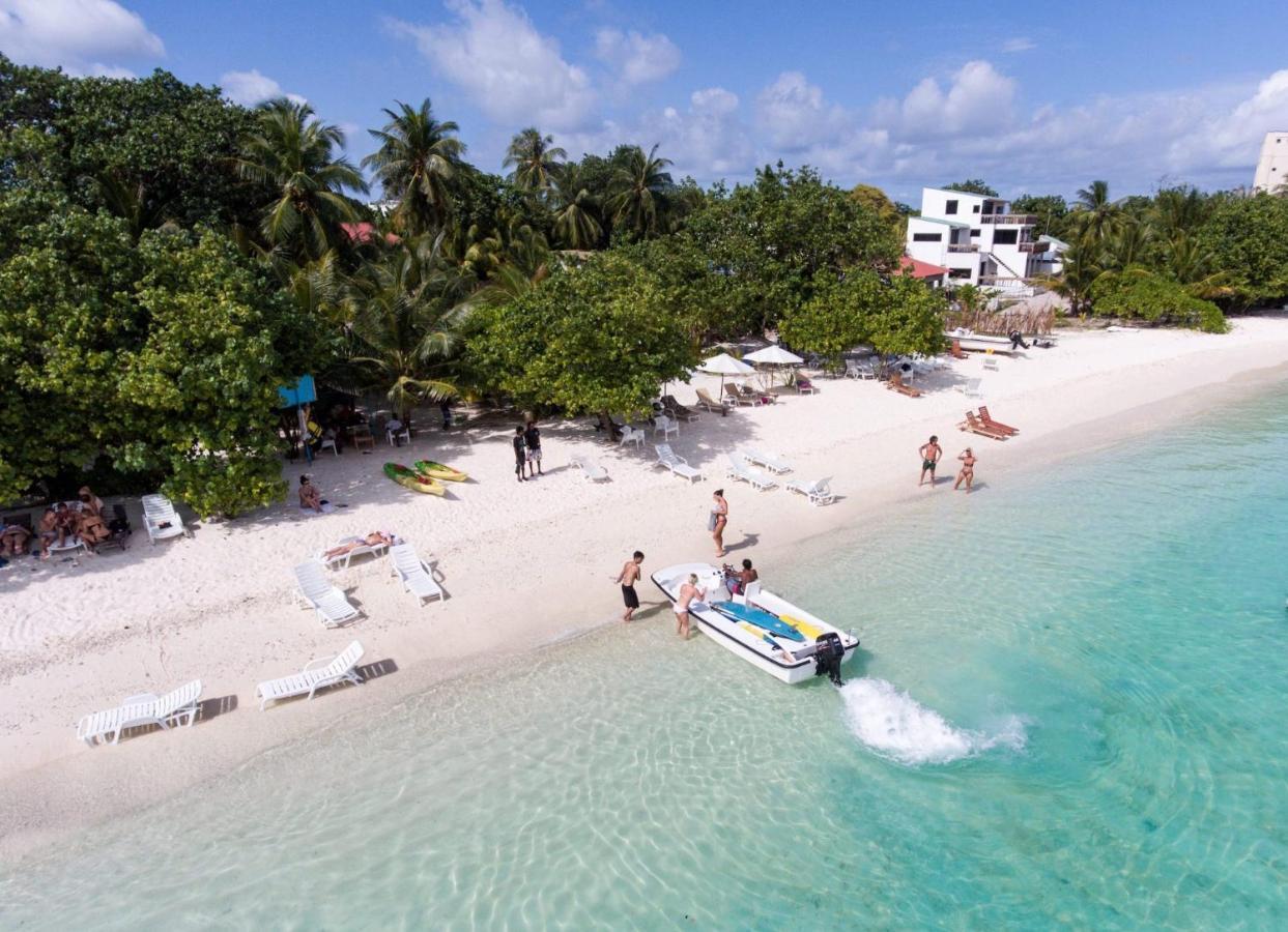 Palm Gate Hotel Thulusdhoo Bagian luar foto